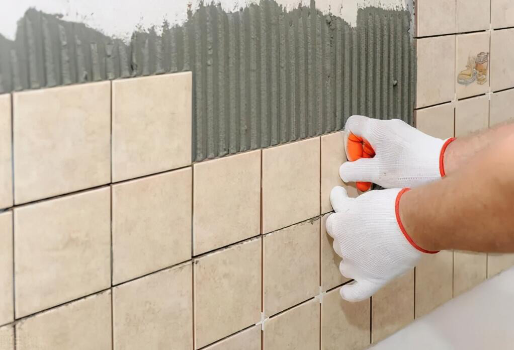 (圖:瓷磚背膠應用場景)